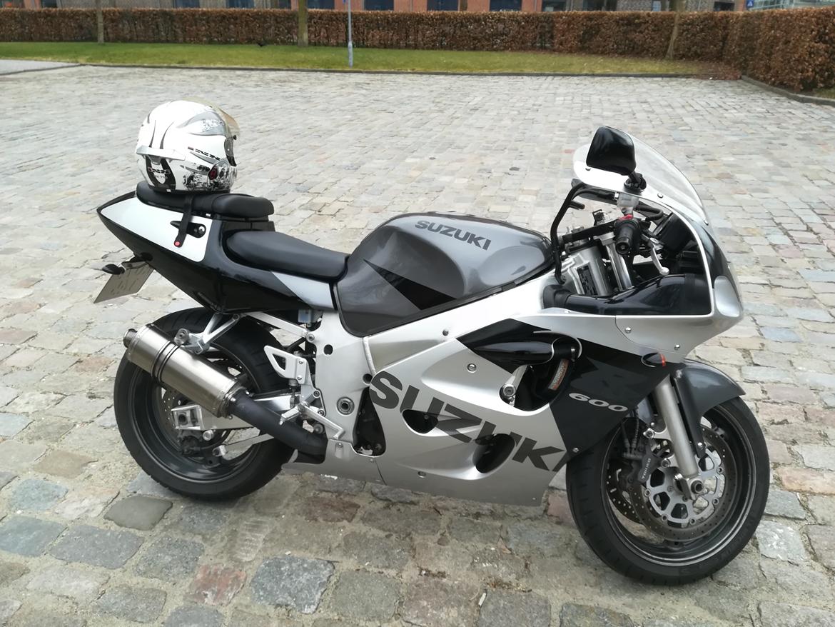 Suzuki GSXR 600 SRAD billede 4