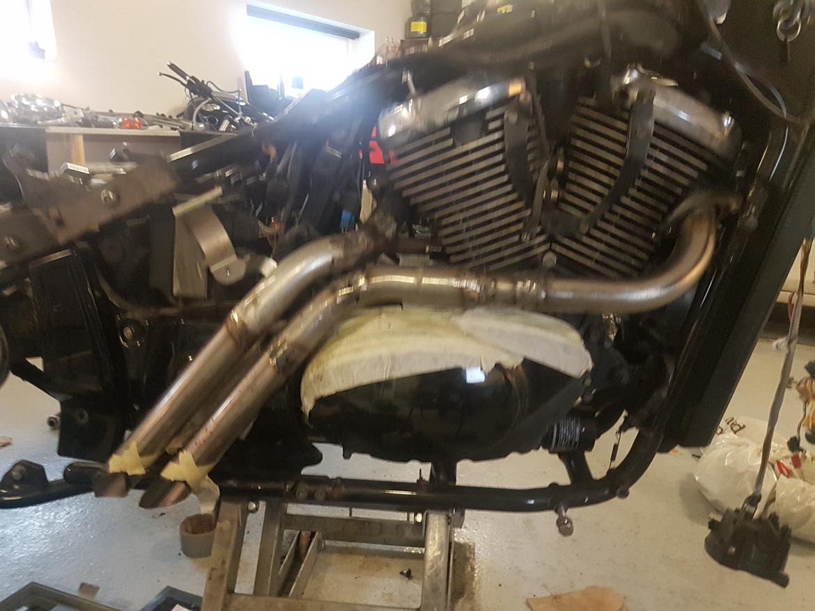 Suzuki M800 - Så begynder det at ligne noget billede 30