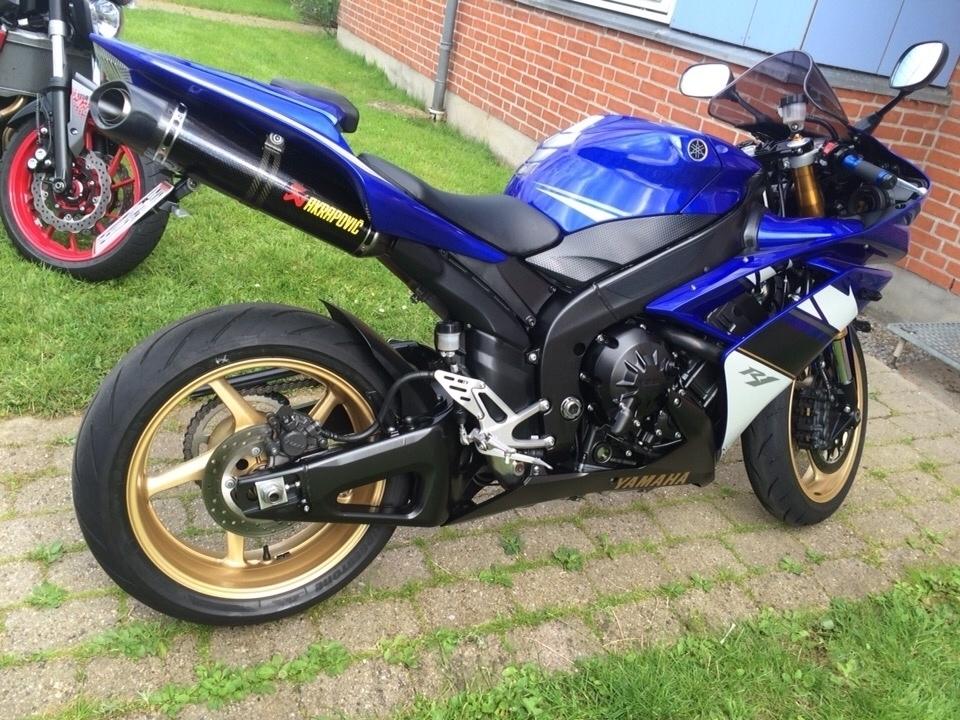 Yamaha YZF R1 billede 1