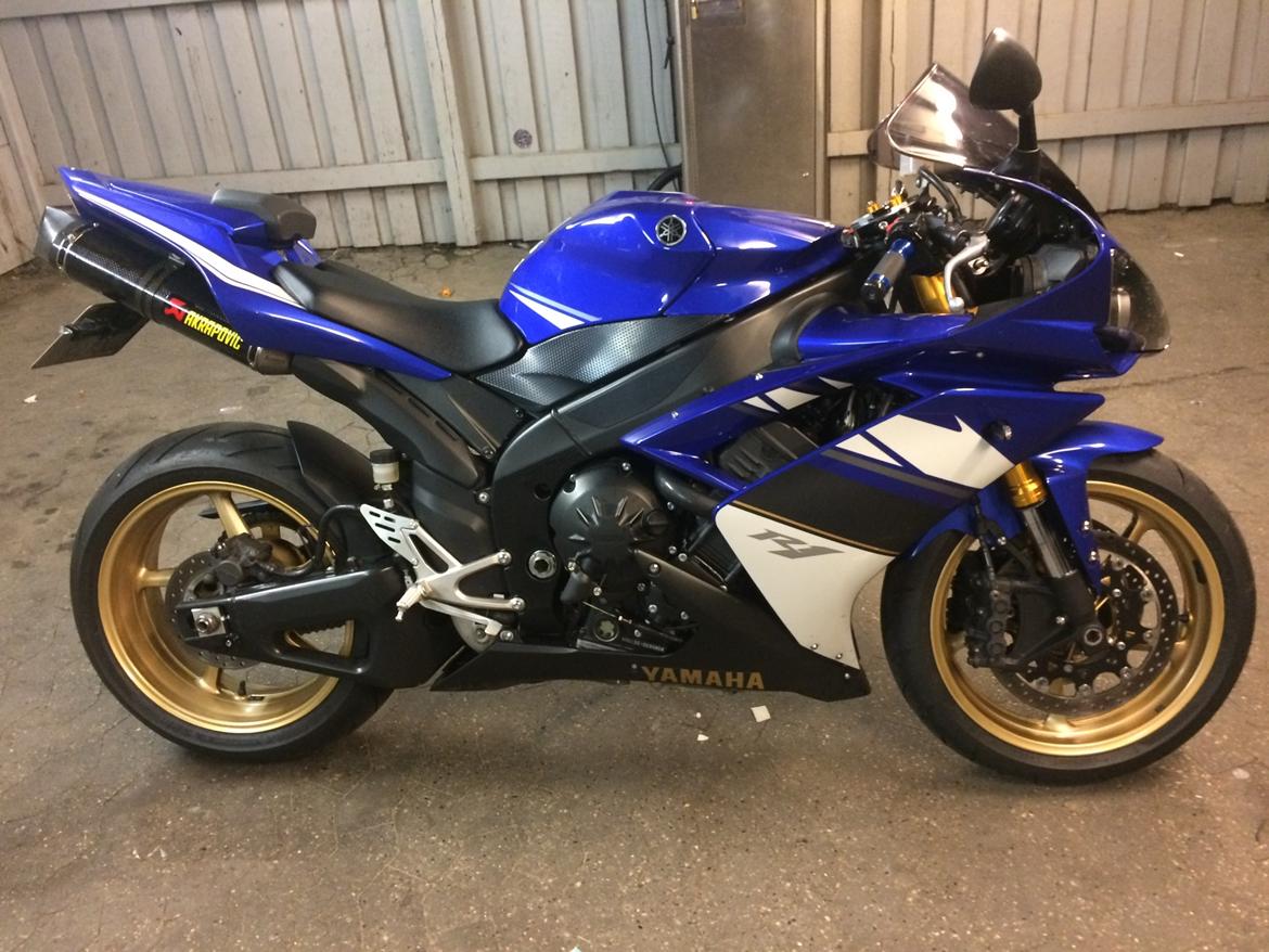 Yamaha YZF R1 billede 10