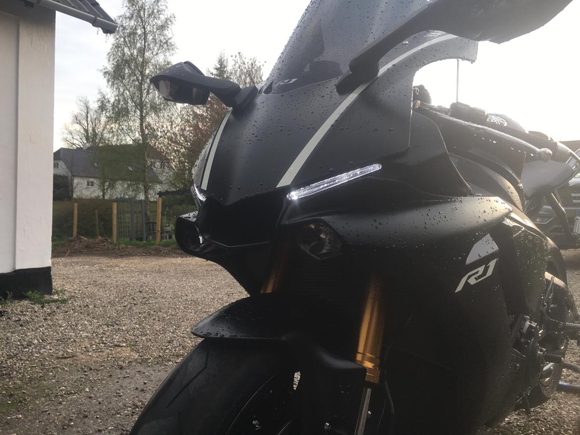 Yamaha YZF-R1 billede 2