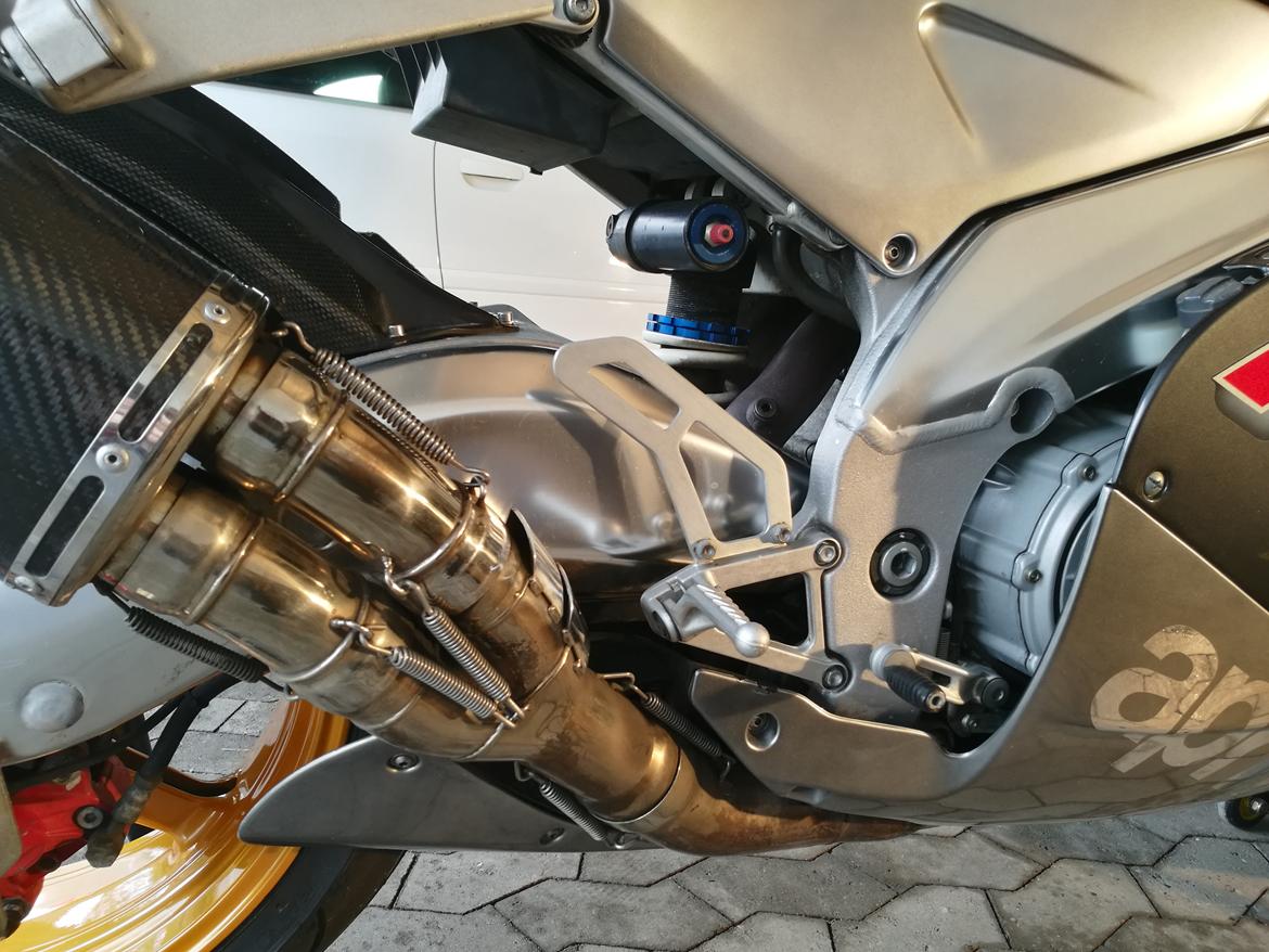 Aprilia RSV Mille - Flot håndværk af tidligere ejer. billede 18