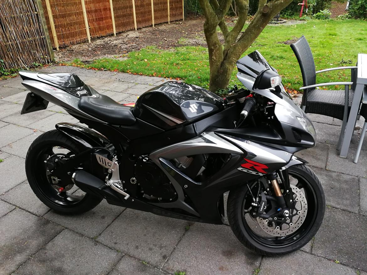 Suzuki Gsx-r 750 k7 billede 3