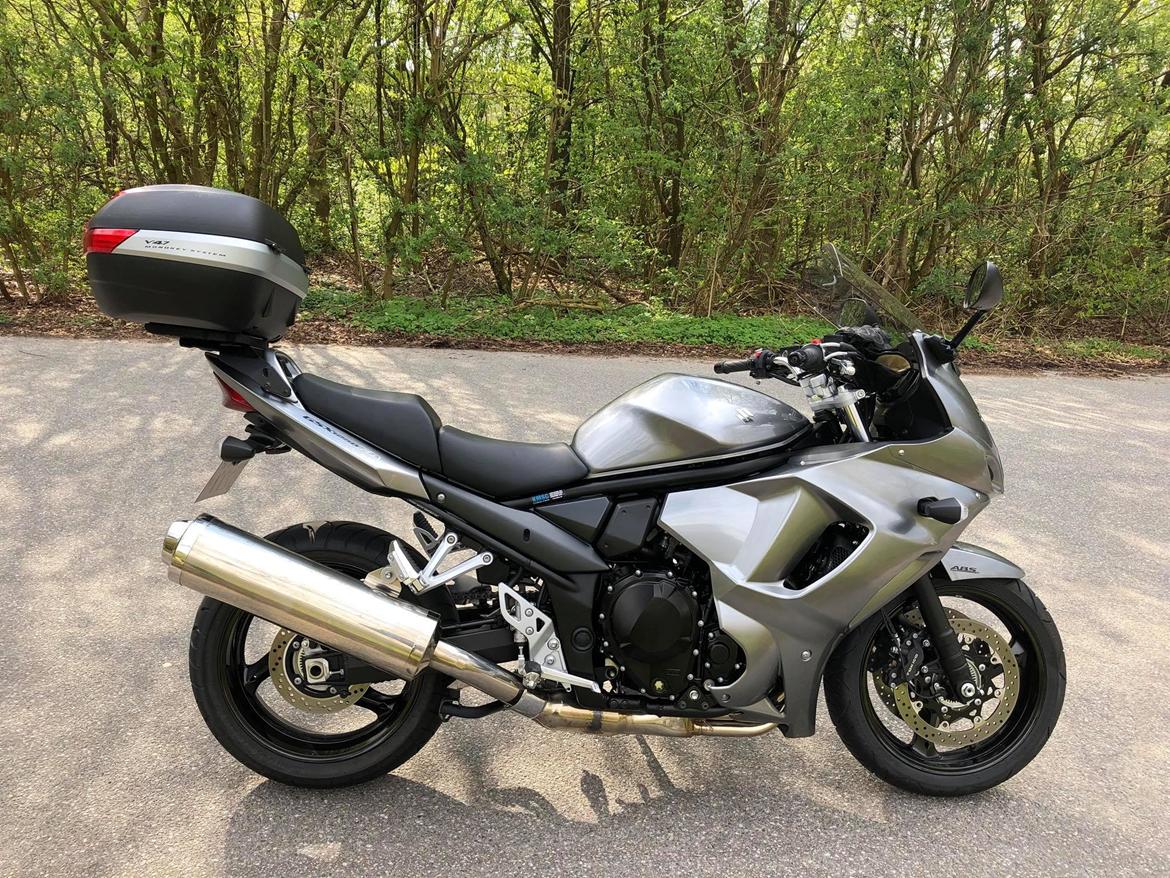 Suzuki GSX 1250 FA billede 3