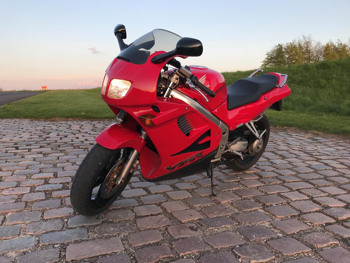 Honda VFR 750 FT (RC36) billede 22