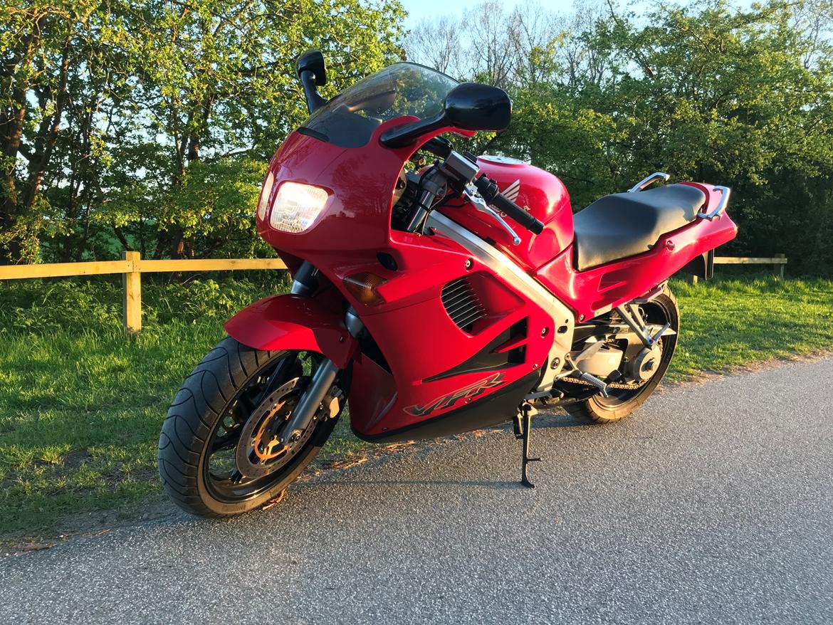 Honda VFR 750 FT (RC36) billede 19