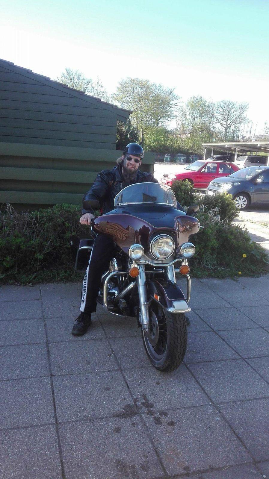 Harley Davidson FLT billede 4