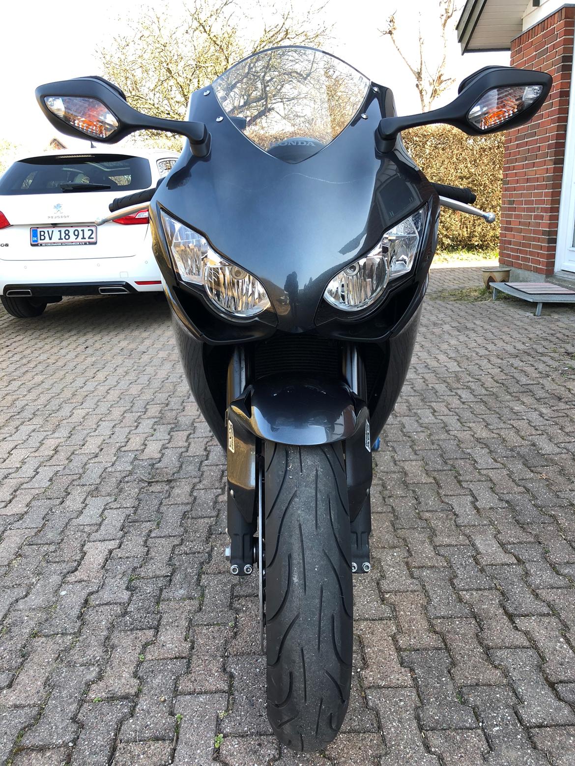 Honda CBR FIREBLADE 1000RR billede 3