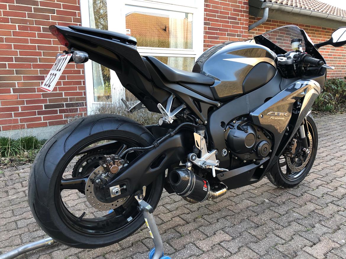 Honda CBR FIREBLADE 1000RR billede 5