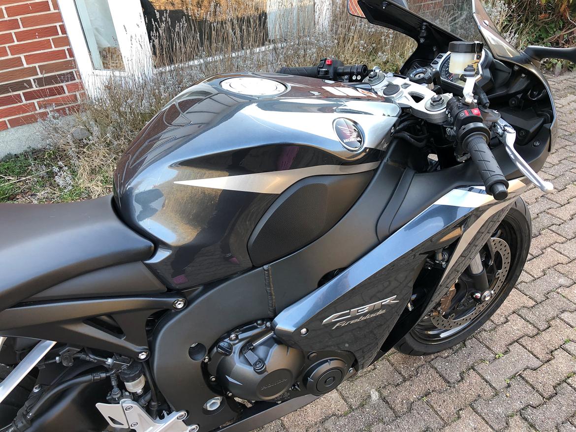 Honda CBR FIREBLADE 1000RR billede 15