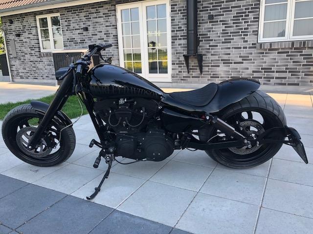Harley Davidson Custom bygget 883 billede 1