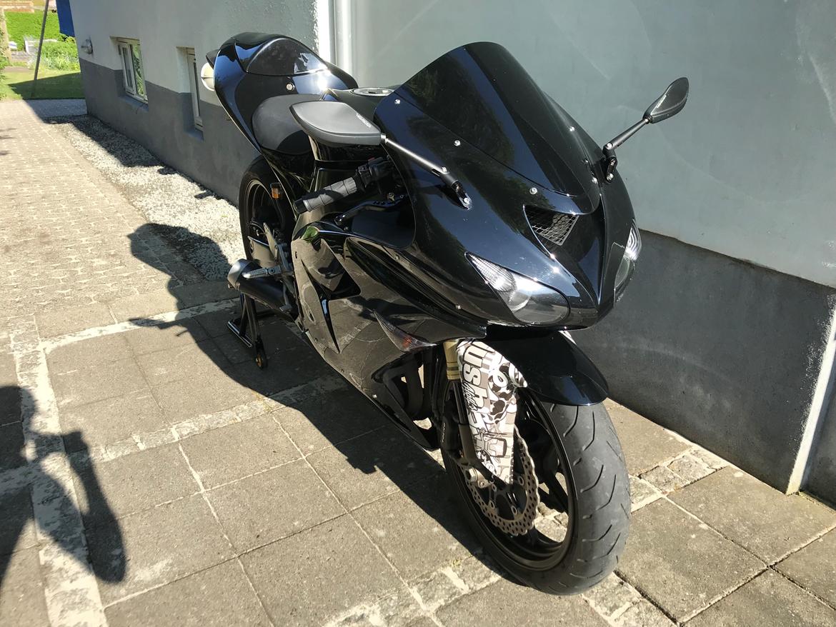 Kawasaki ZX10R billede 4