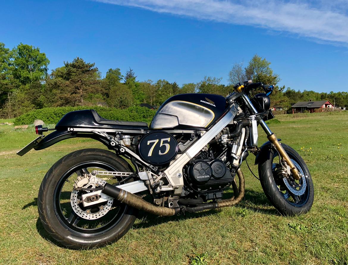 Honda VFR 750 SC24 billede 3