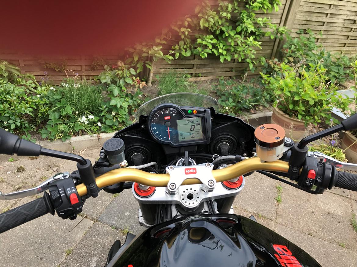 Aprilia Tuono 1000rr billede 8