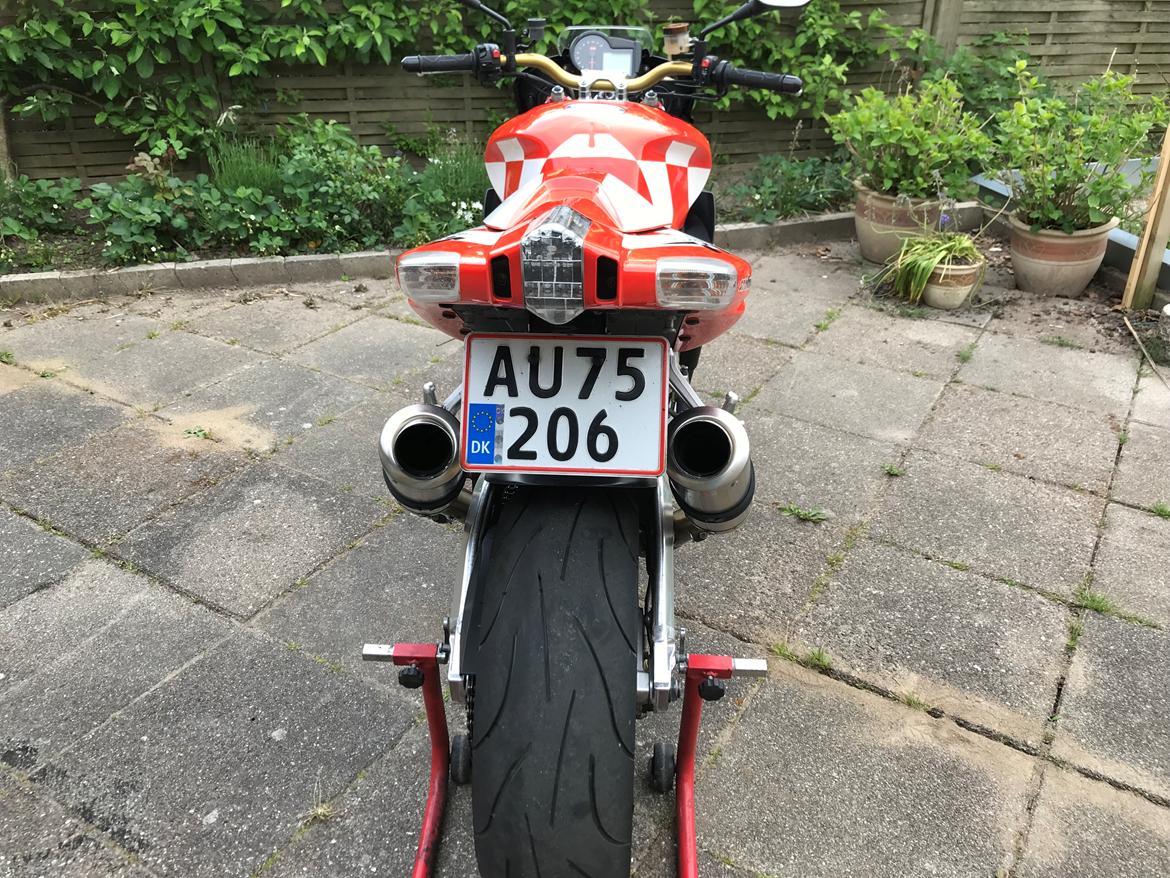 Aprilia Tuono 1000rr billede 12