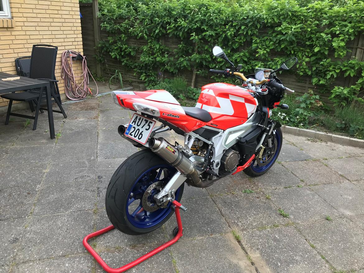 Aprilia Tuono 1000rr billede 14