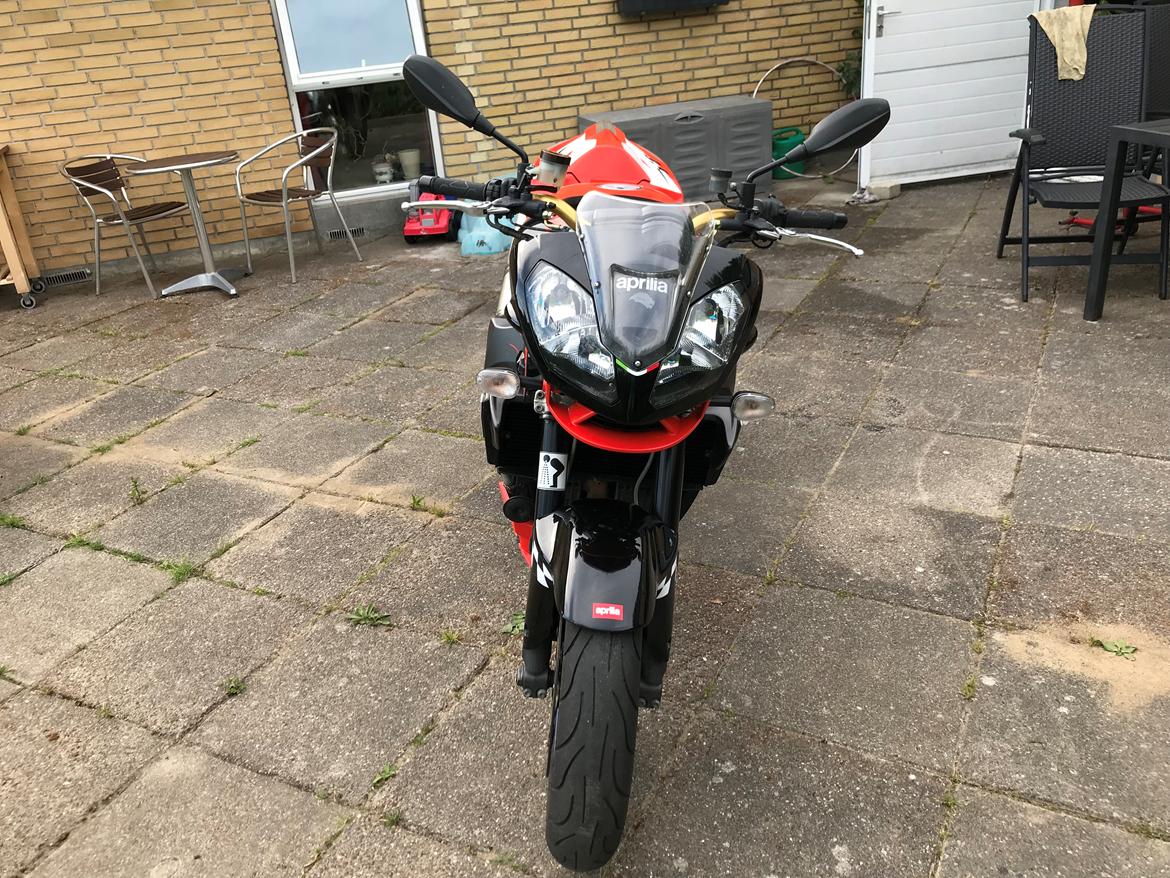 Aprilia Tuono 1000rr billede 18