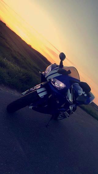 Yamaha YZF R1 billede 2