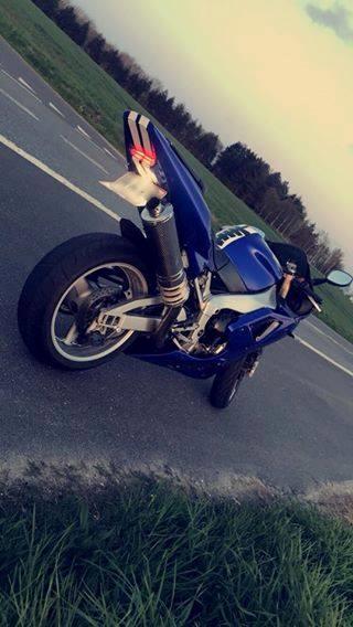 Yamaha YZF R1 billede 5