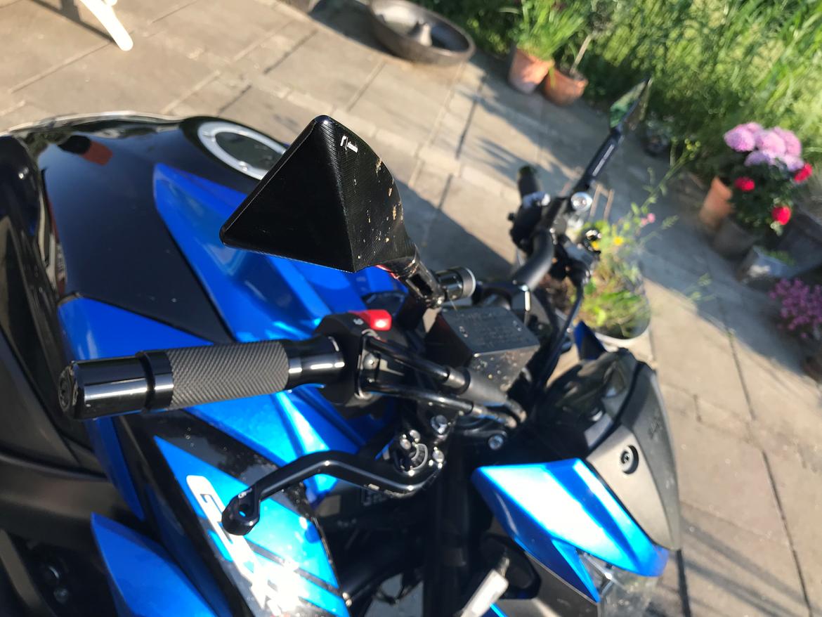 Suzuki GSXS 750 billede 5