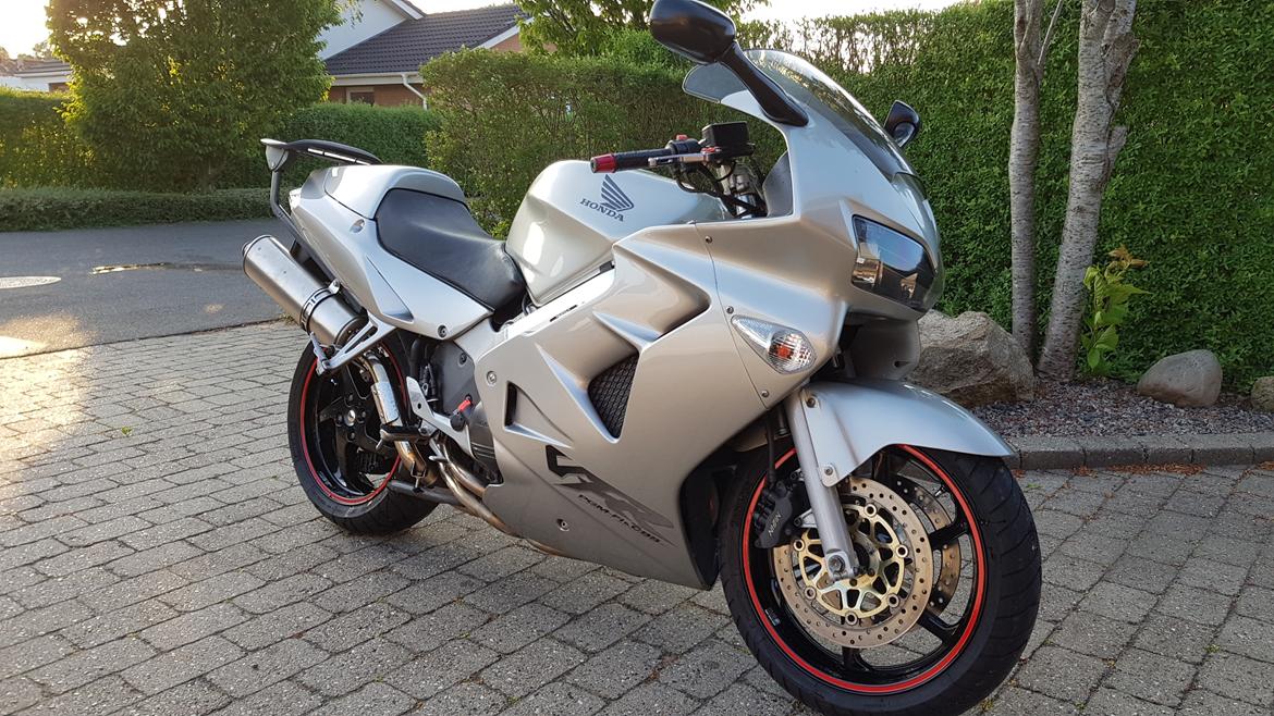 Honda VFR 800 billede 1