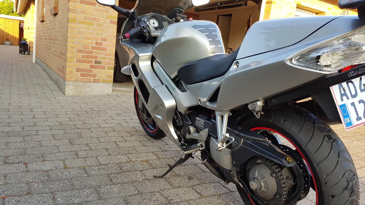 Honda VFR 800 billede 6