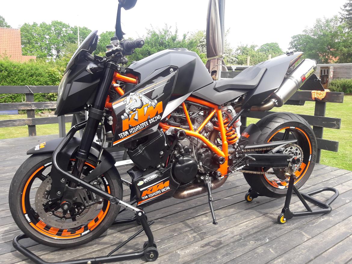 KTM SuperDuke R 990 billede 2