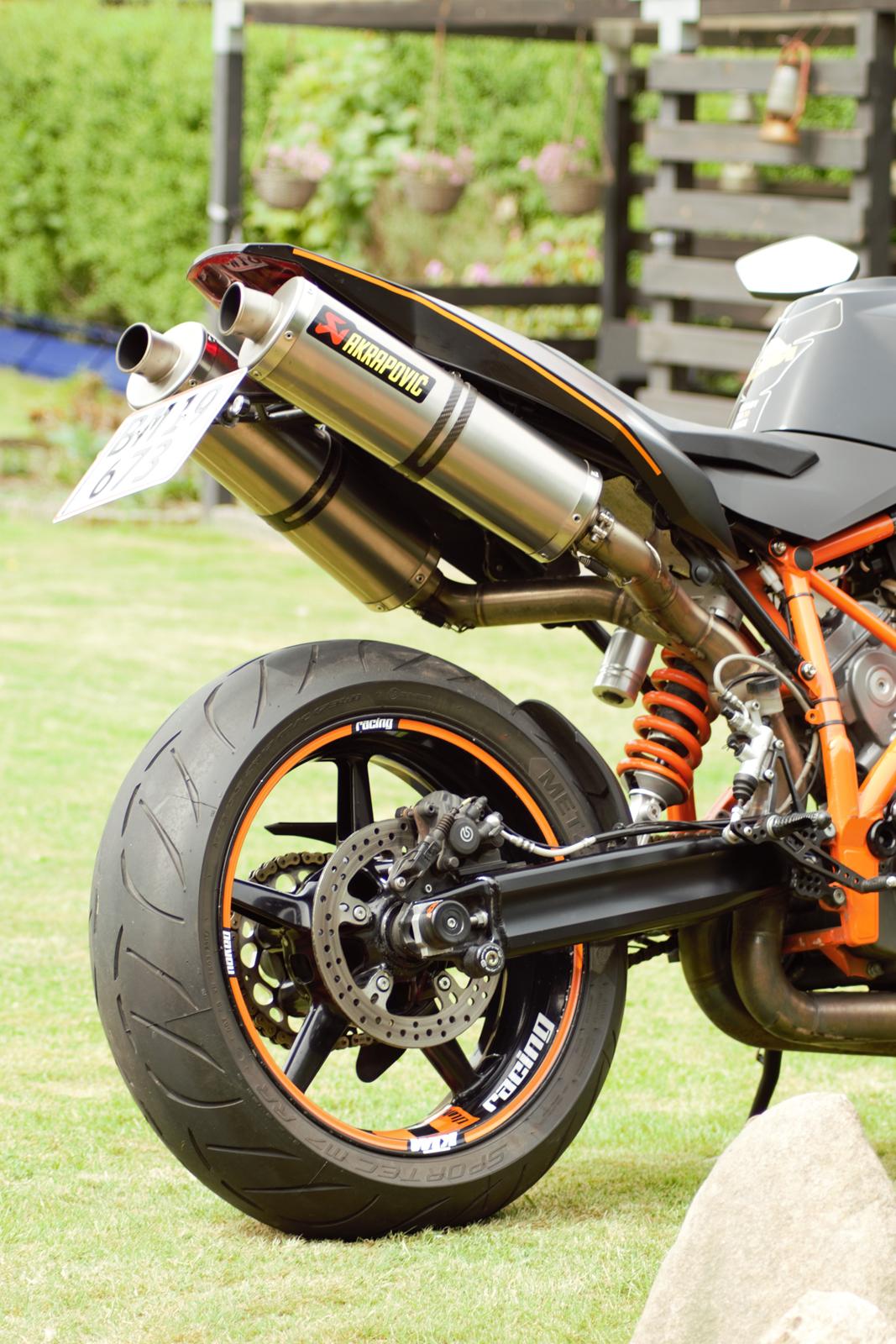 KTM SuperDuke R 990 billede 9