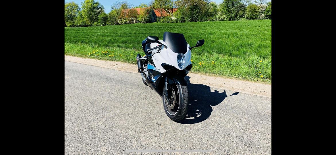 Hyosung GT650 R special billede 4