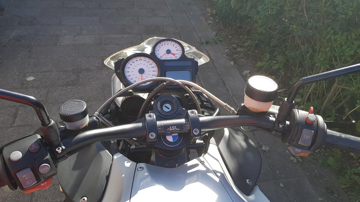 BMW K1200R "SOLGT" - Superbike styret fra tyske LSL gør køreturen mere komfortabel.  billede 7