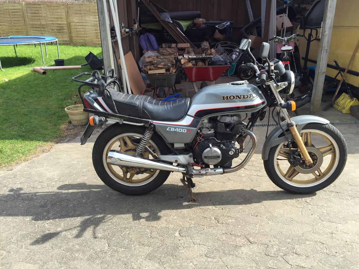 Honda CB400N billede 1