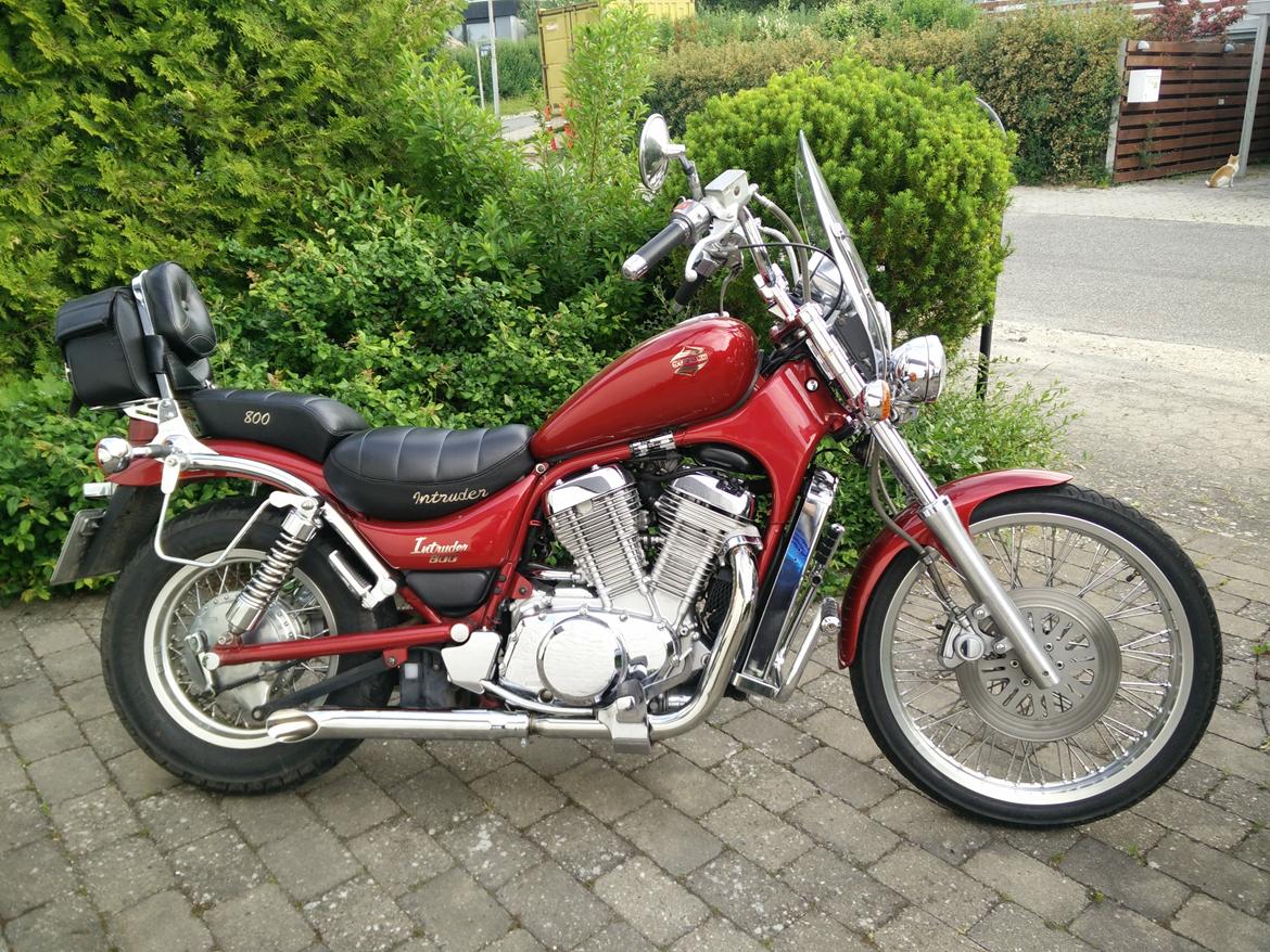 Suzuki Intruder VS800 billede 6