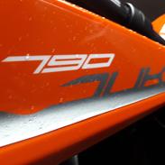 KTM Duke 790