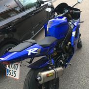 Yamaha R1