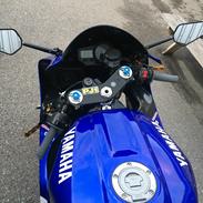 Yamaha R1