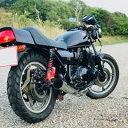 Suzuki GS 750