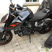 KTM Super Duke 1290R