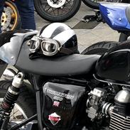 Triumph Thruxton 