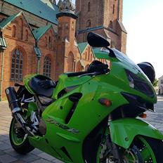 Kawasaki ZX12-R