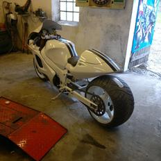 Suzuki Gsxr 750 srad 