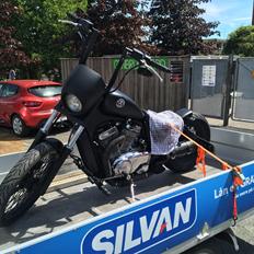 Suzuki Intruder VS 750