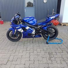 Yamaha R1