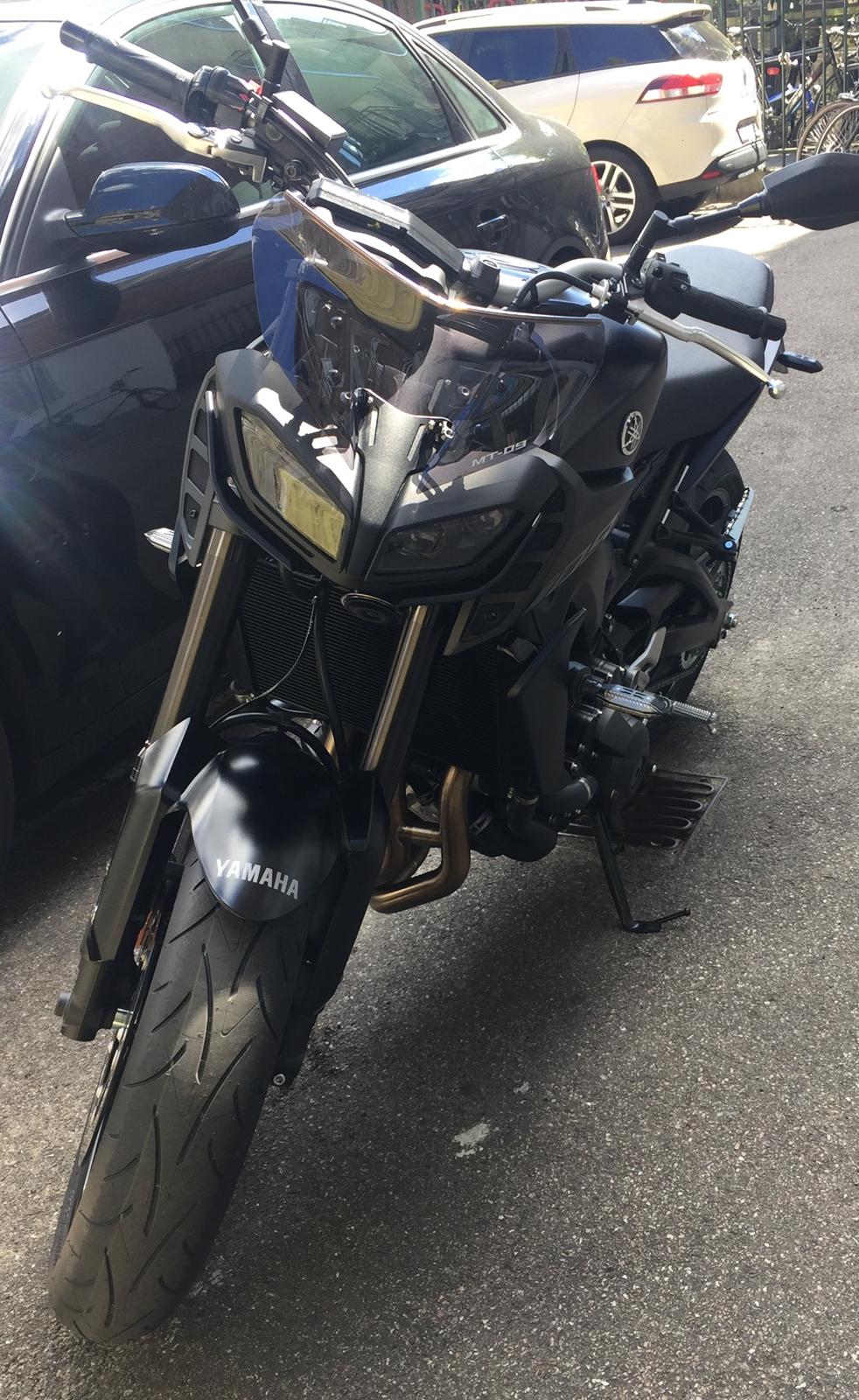 Yamaha MT09 billede 1