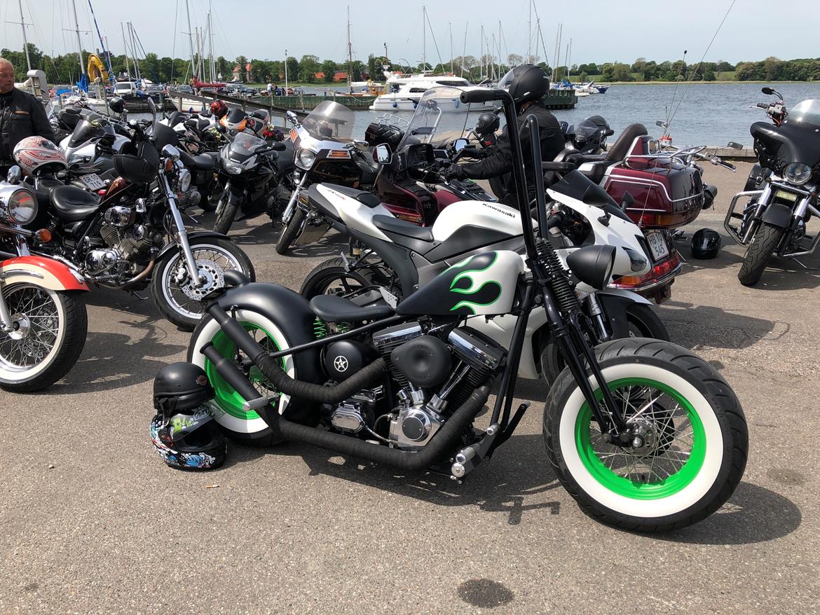 Harley Davidson FL billede 3