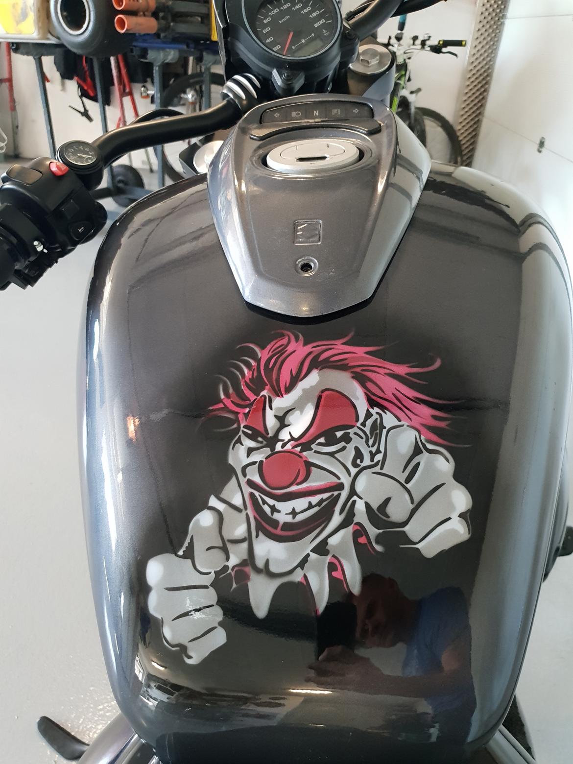 Suzuki M800 billede 8