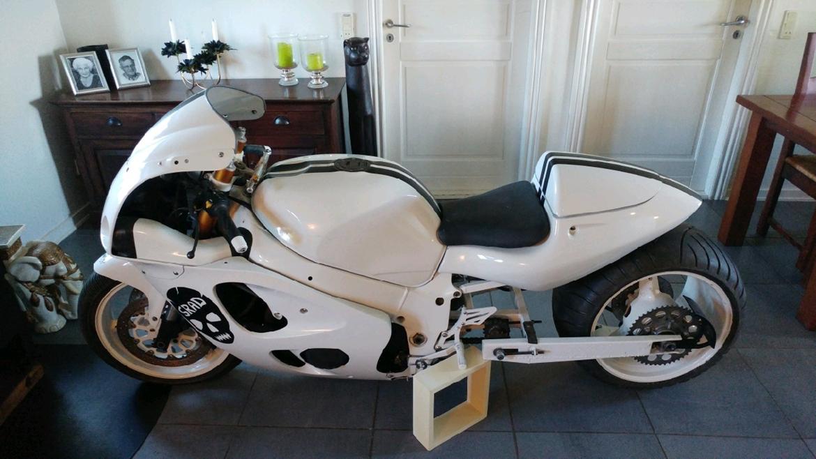 Suzuki Gsxr 750 srad  billede 4