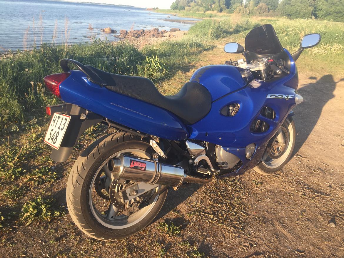 Suzuki GSX600F Billeder af mcer Uploaded af Flew