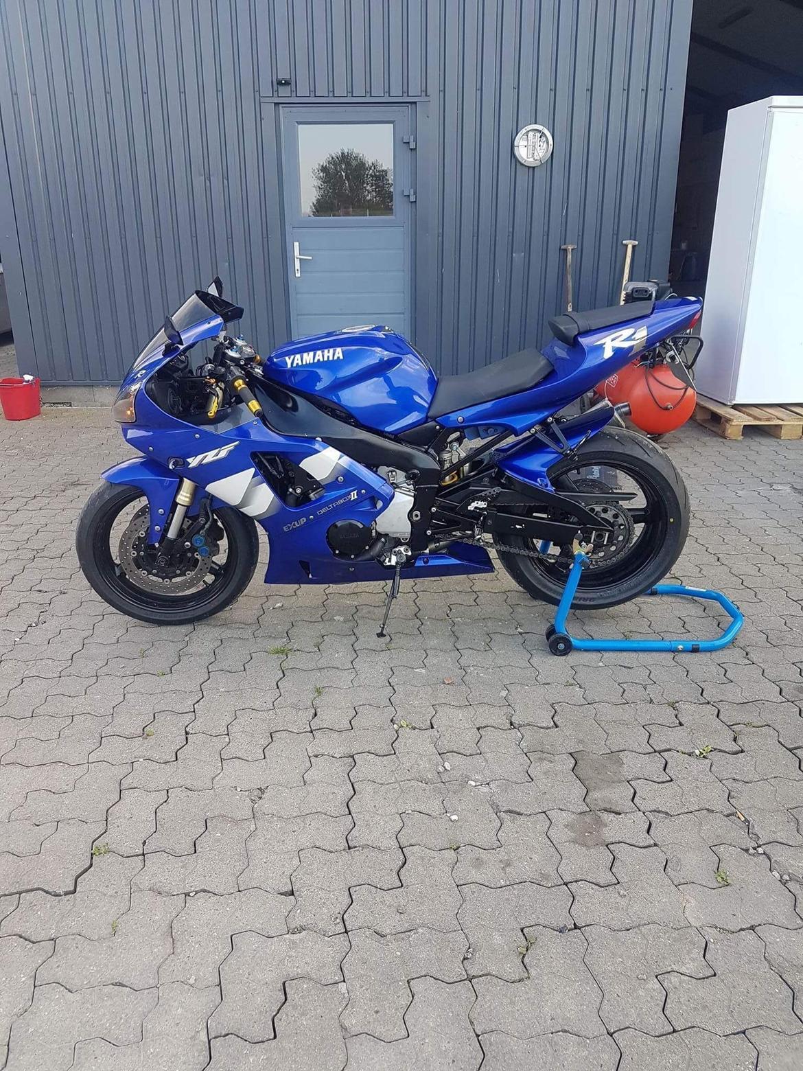 Yamaha R1 billede 2