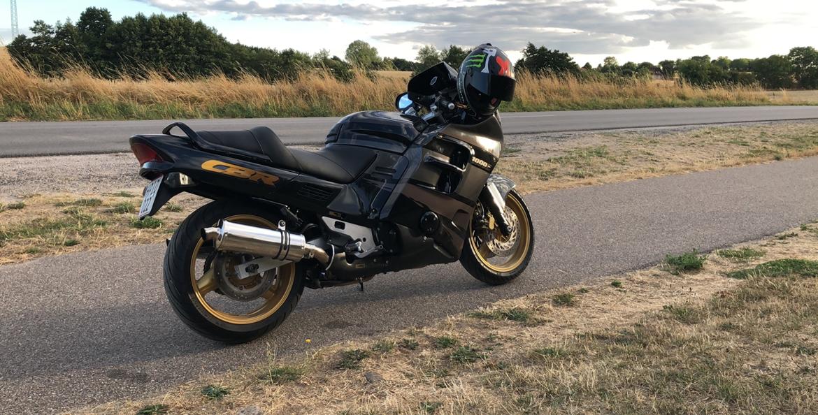 Honda CBR 1000F billede 16