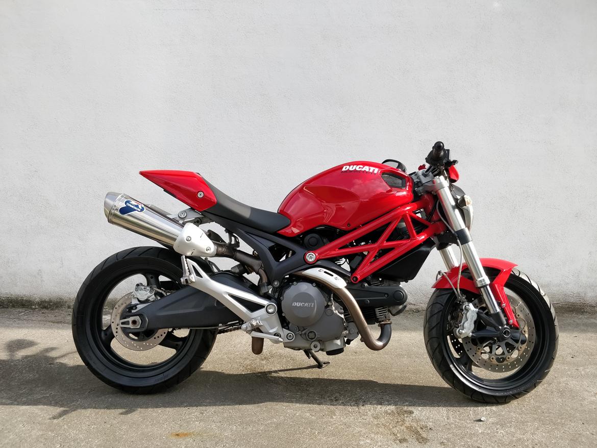 Ducati Monster 696 billede 1